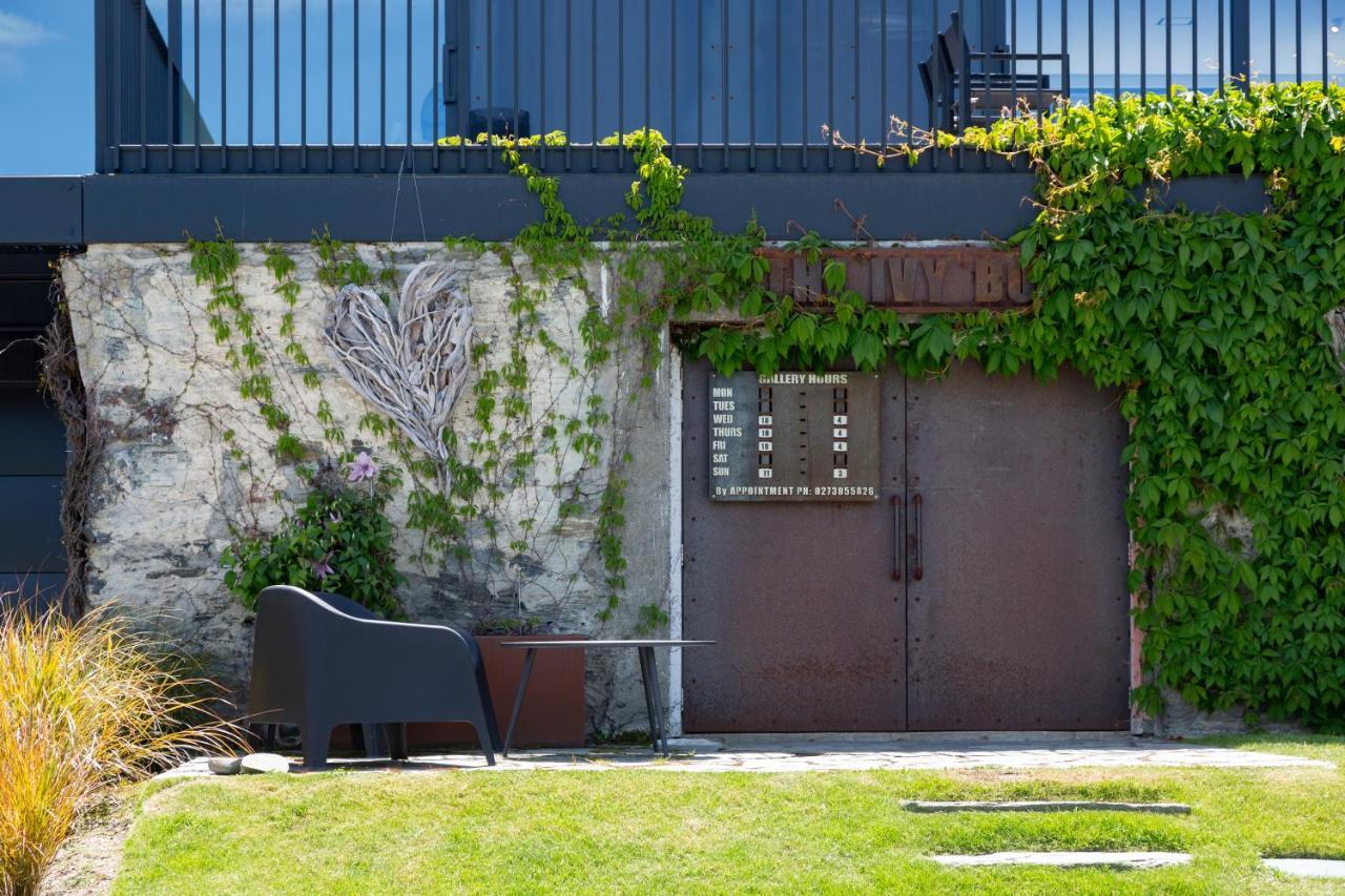 The Ivy Box Apartment Queenstown Bagian luar foto